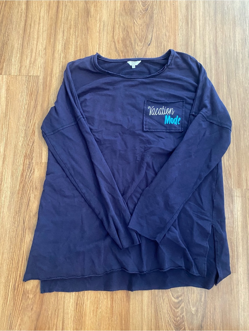 crown & ivy Navy Long-Sleeve Top with 'Vacation Mode' Pocket